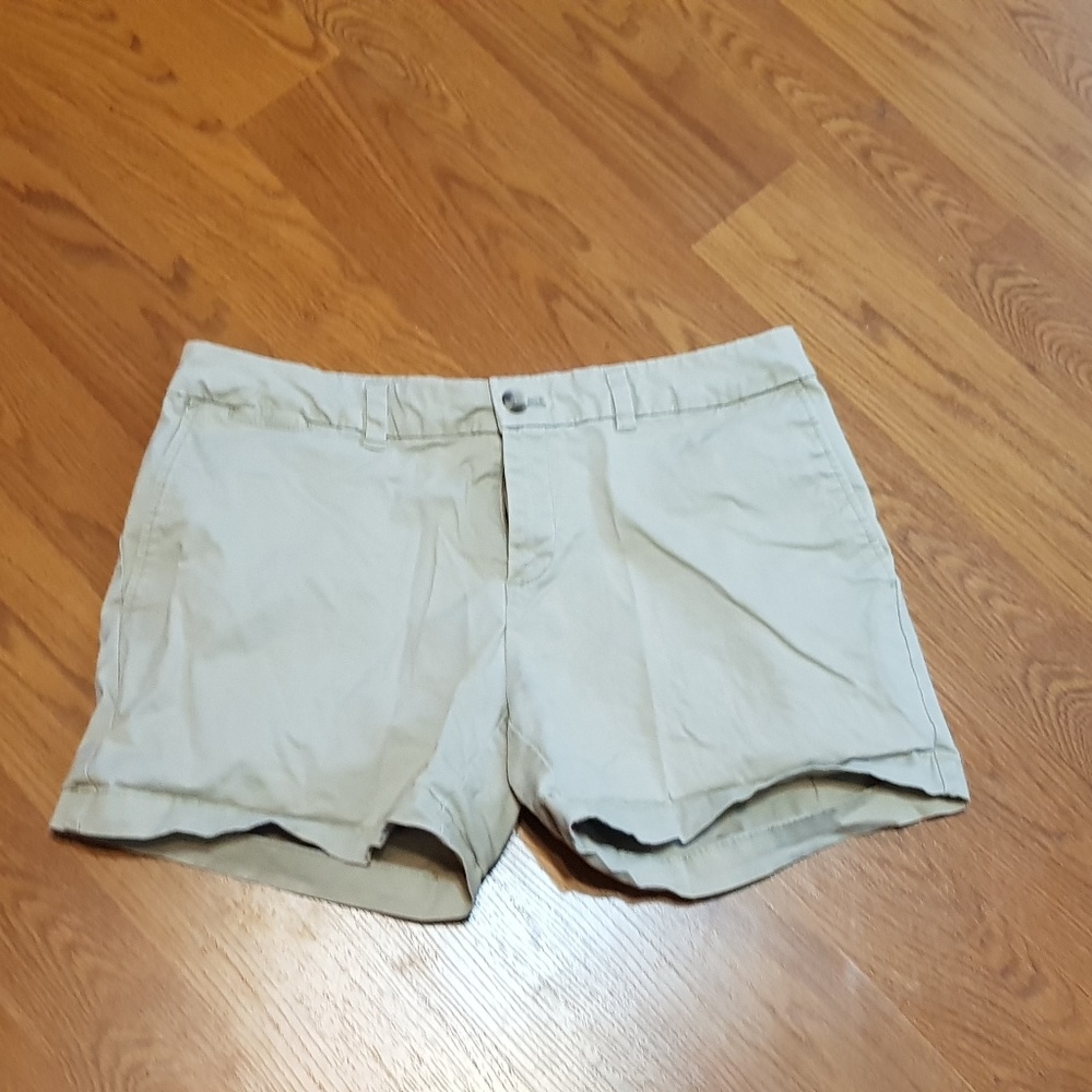Khaki shorts